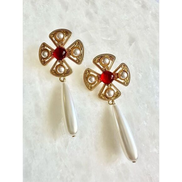 Ruby red regal style pearl dangle earrings - Picture 1 of 2